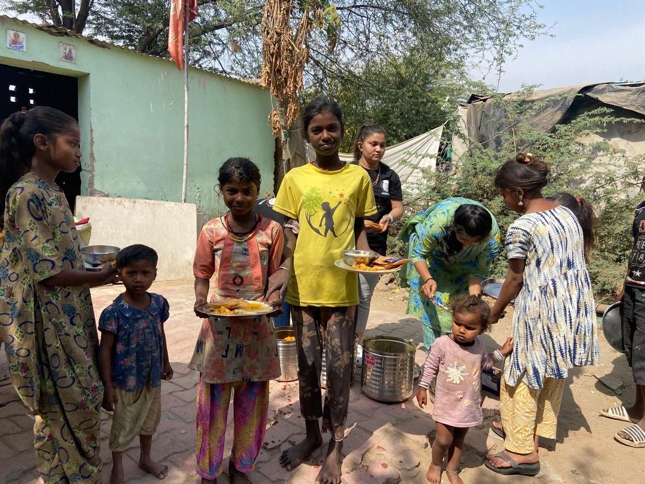 Evening meal service — Hunger Relief