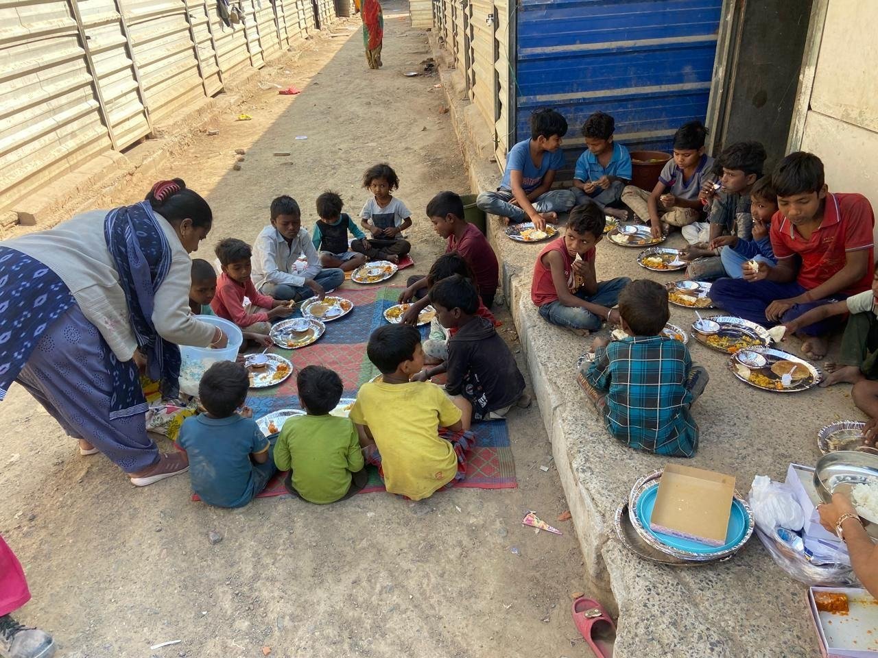 Evening meal service — Hunger Relief
